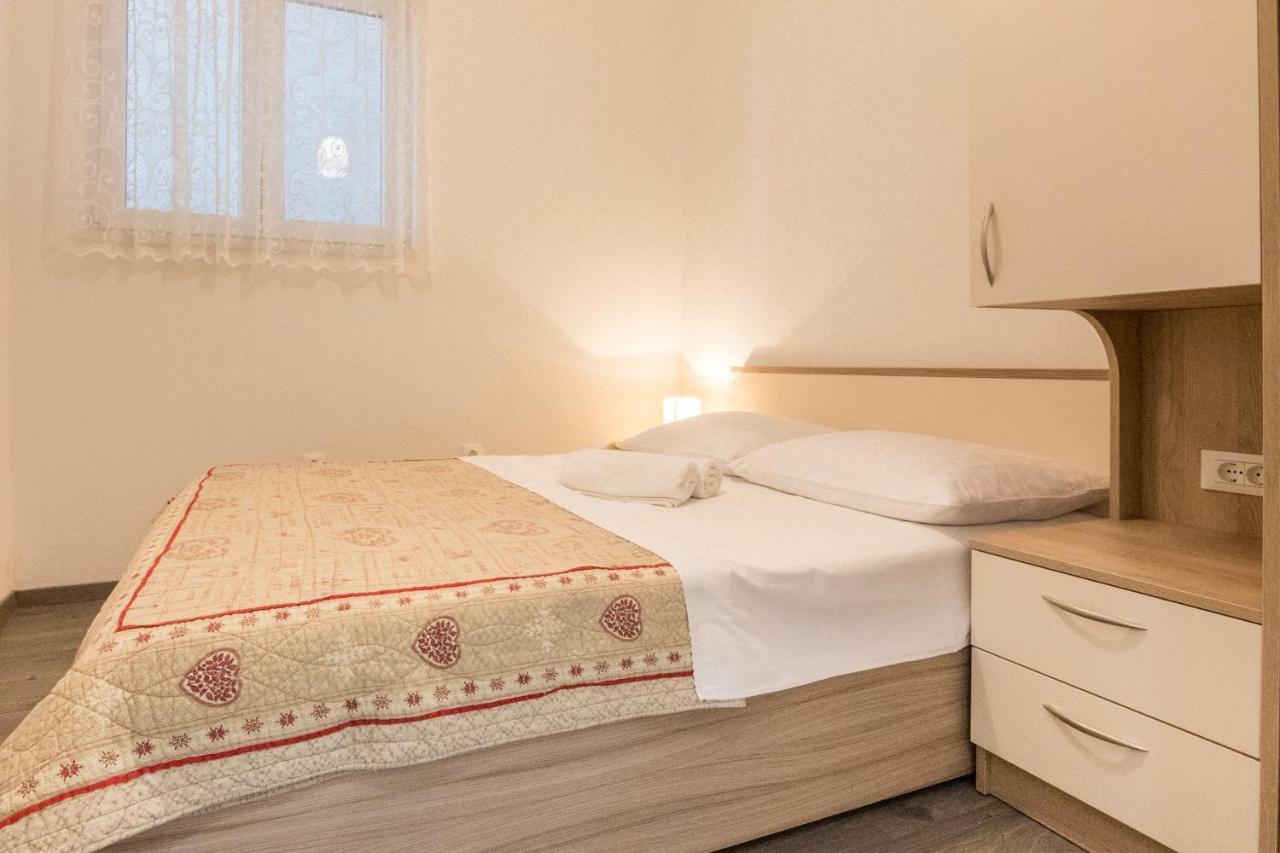Apartments Mate Tučepi المظهر الخارجي الصورة